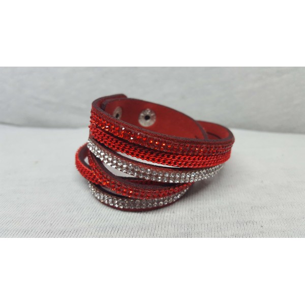 Textile bracelet with crystal type stones, red color